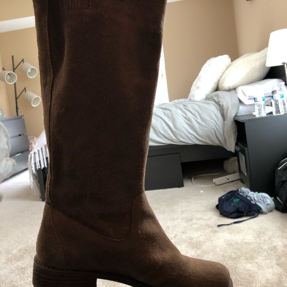 Below knee boots - Picture 2 of 3